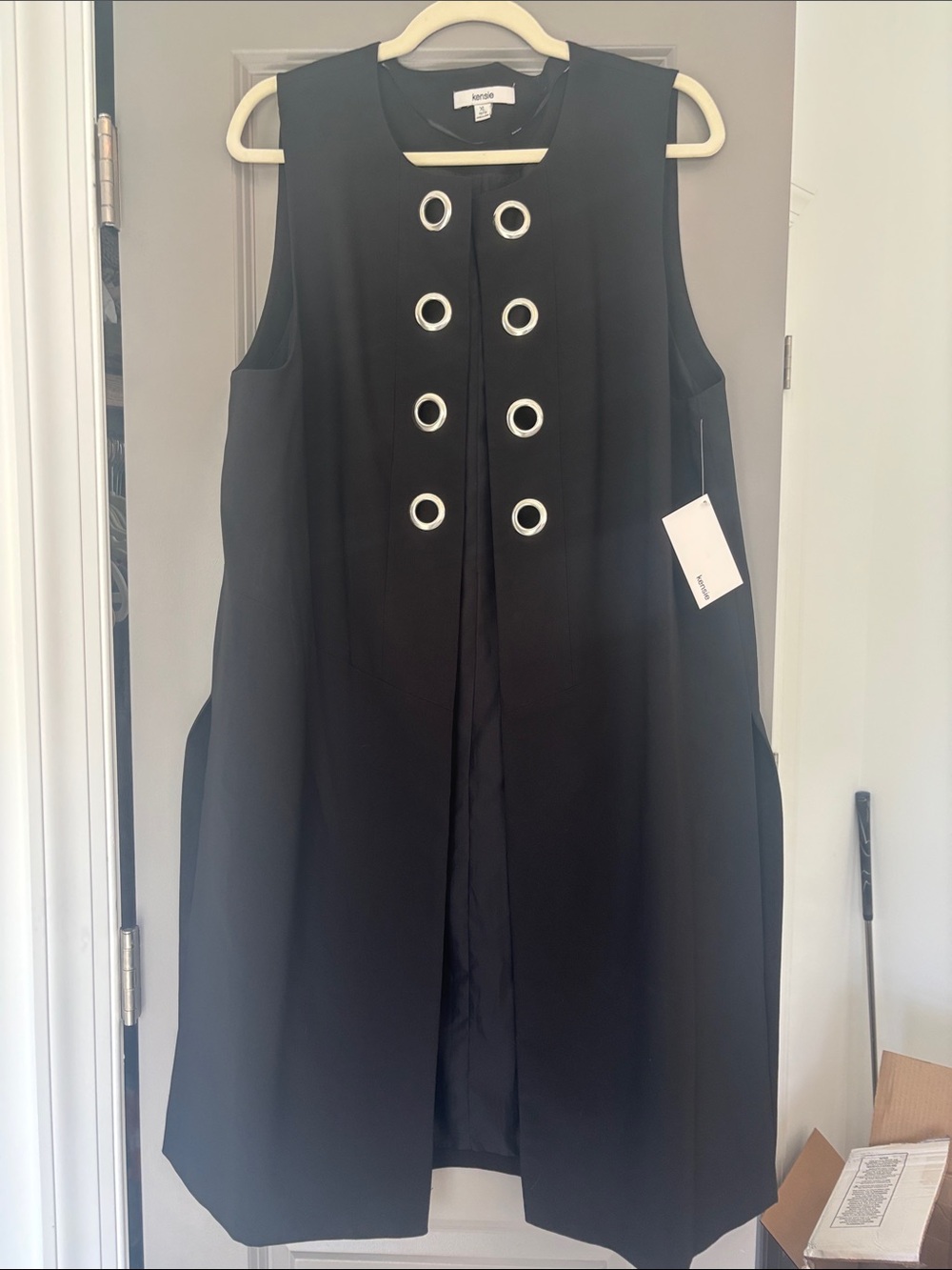 NWT Kensie Black Sleeveless Grommet Front Vest/Duster